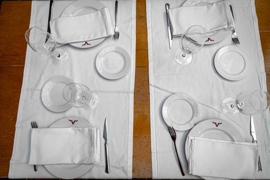 Comer platos tradicionales en Cangas de Onís